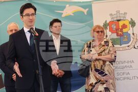 Пролетен базар на книгата