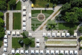 Пролетен базар на книгата