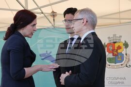 Пролетен базар на книгата