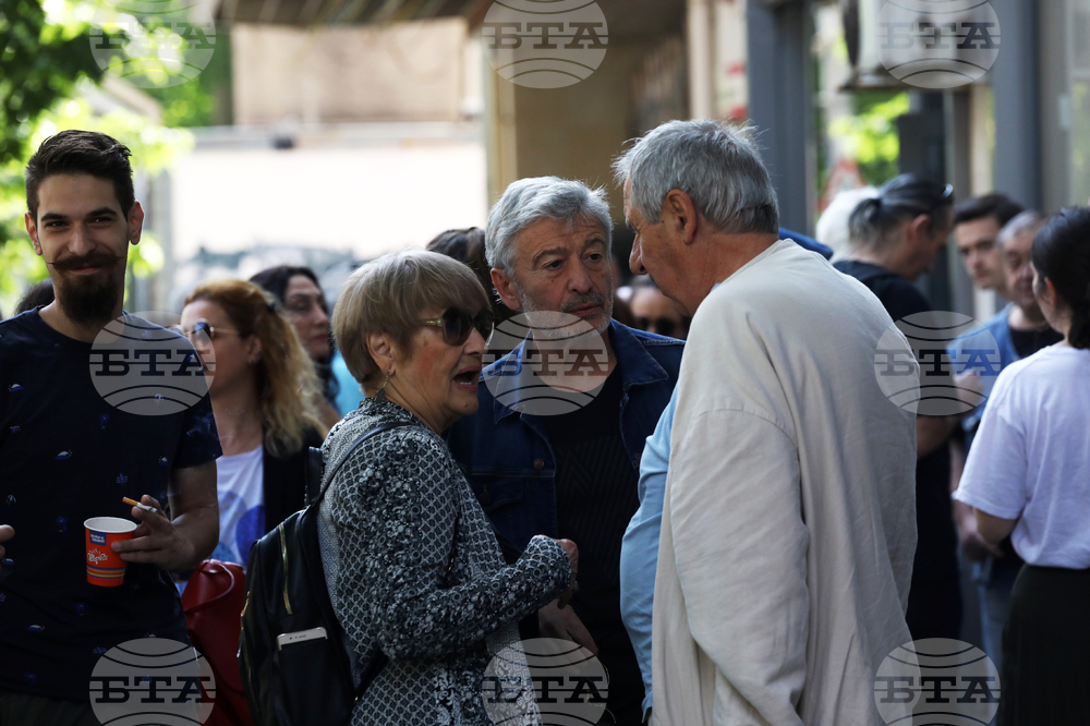 Младежки театър „Николай Бинев“ - протест