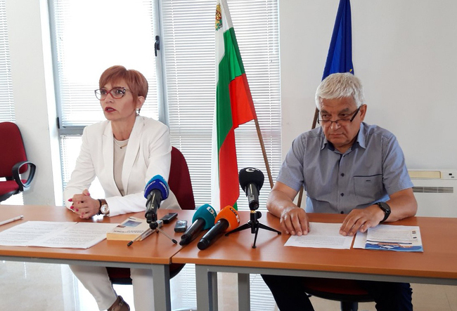 Рекорден случай с недекларирана валута за над 3,15 млн. лева разкриха митническите служители на МП Капитан Андреево