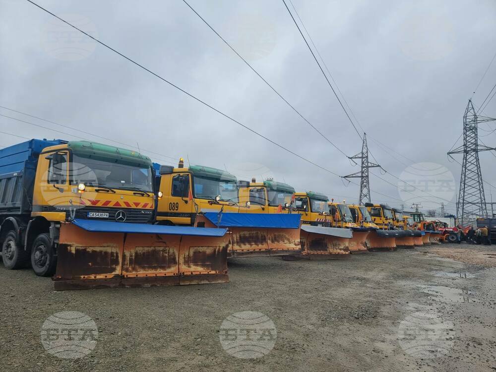 На терен са работили 17 машини на пътищата в област Стара Загора