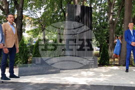 Варна - Шарл Азнавур - паметник - откриване