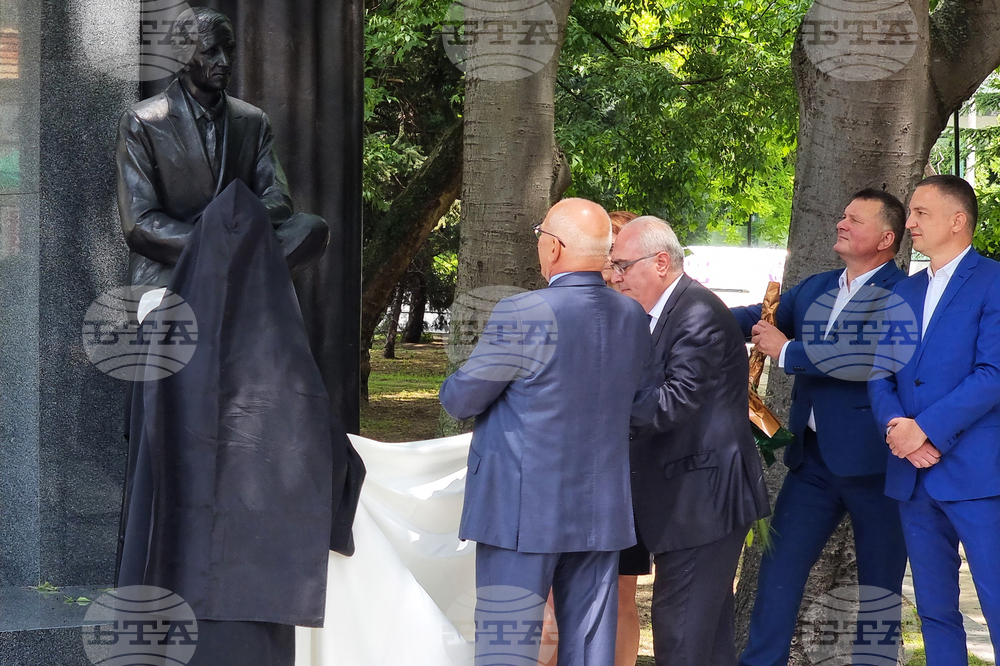 First Monument to Charles Aznavour in Bulgaria Unveiled in Varna