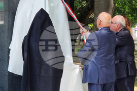 Варна - Шарл Азнавур - паметник - откриване