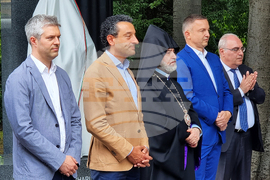 Варна - Шарл Азнавур - паметник - откриване