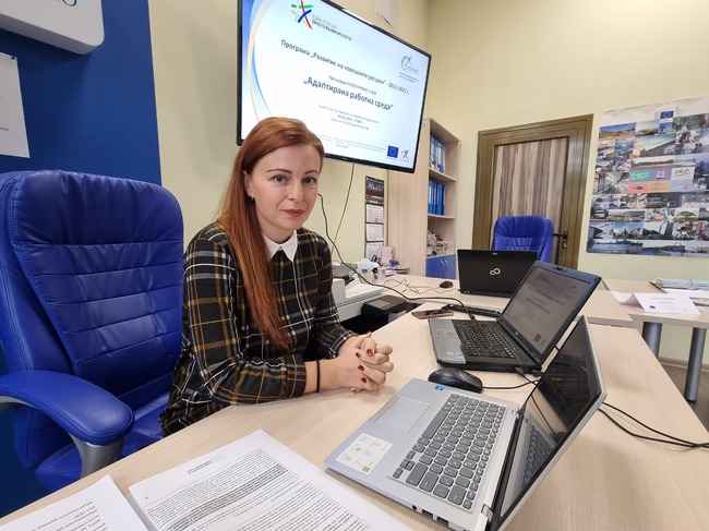 Експерти представиха в Благоевград процедура „Адаптирана работна среда“ пред работодатели от различни сектори