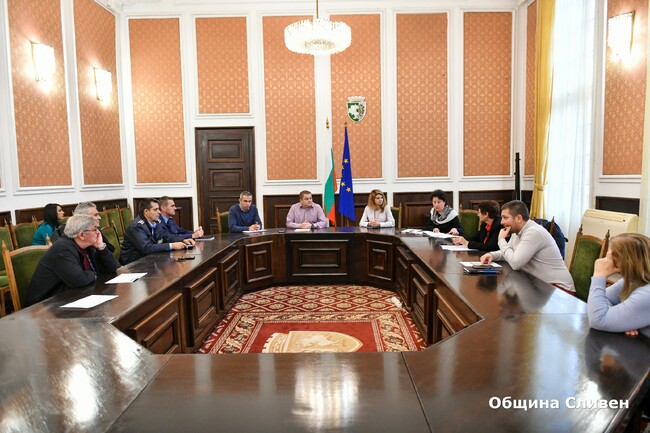 Община Сливен планира изграждане на светофар до МБАЛ „Д-р Иван Селимински“