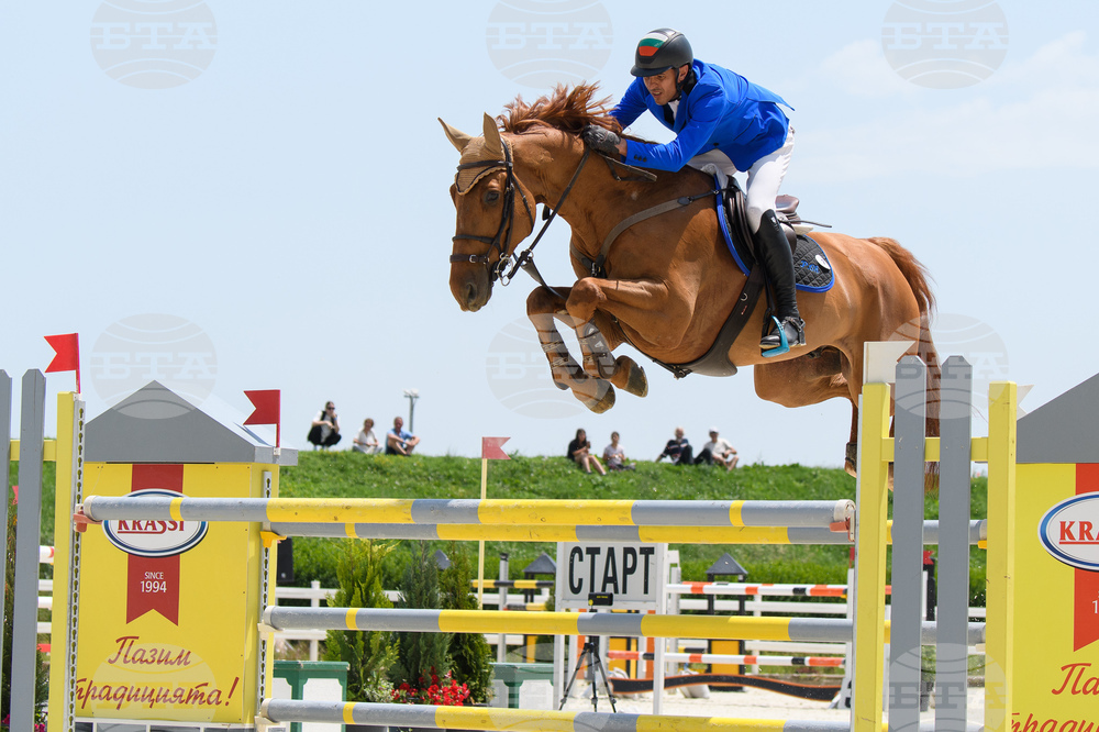 Burgas Cup Tournament Features Night-time Show Jumping