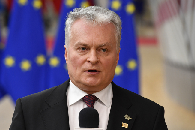 Президентът на Литва предвижда разходите за отбрана да достигнат 3 процента, за да приеме повече войски на НАТО