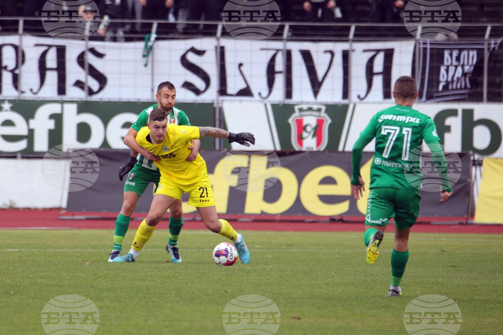 Габрово - футбол - Славия -  Янтра