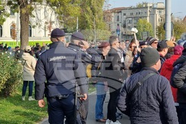 Румъния - служители на метрото - протест