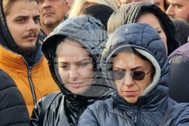 Румъния - служители на метрото - протест