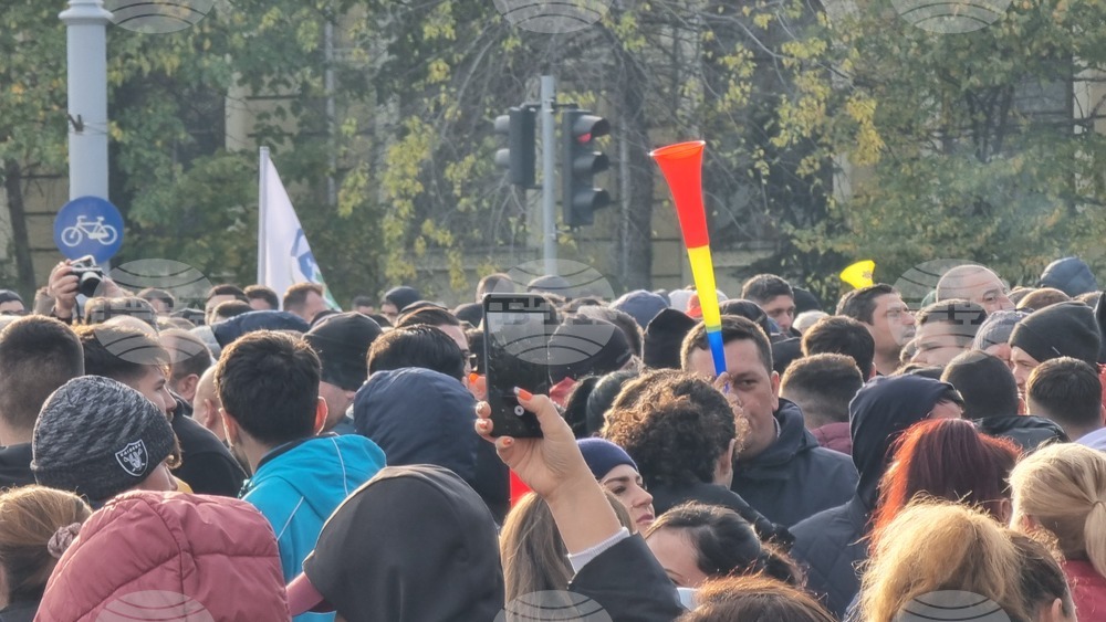 Румъния - служители на метрото - протест