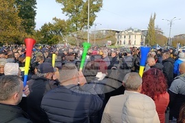 Румъния - служители на метрото - протест