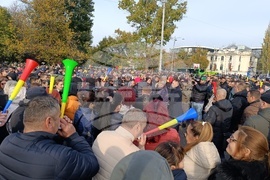 Румъния - служители на метрото - протест