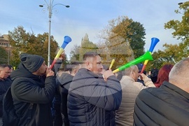 Румъния - служители на метрото - протест