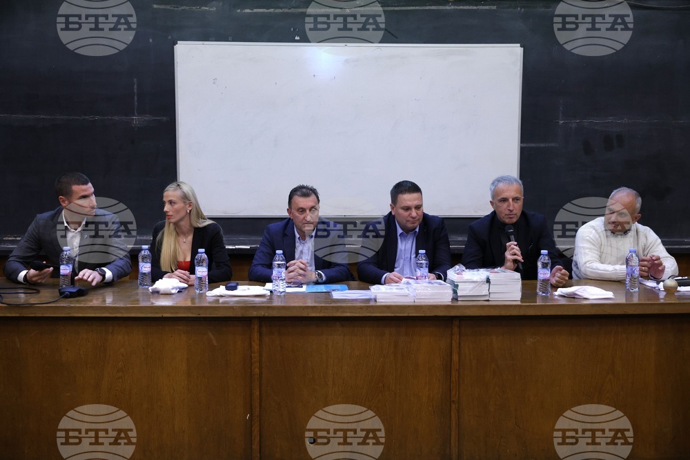 Среща - футболни съдии - студенти