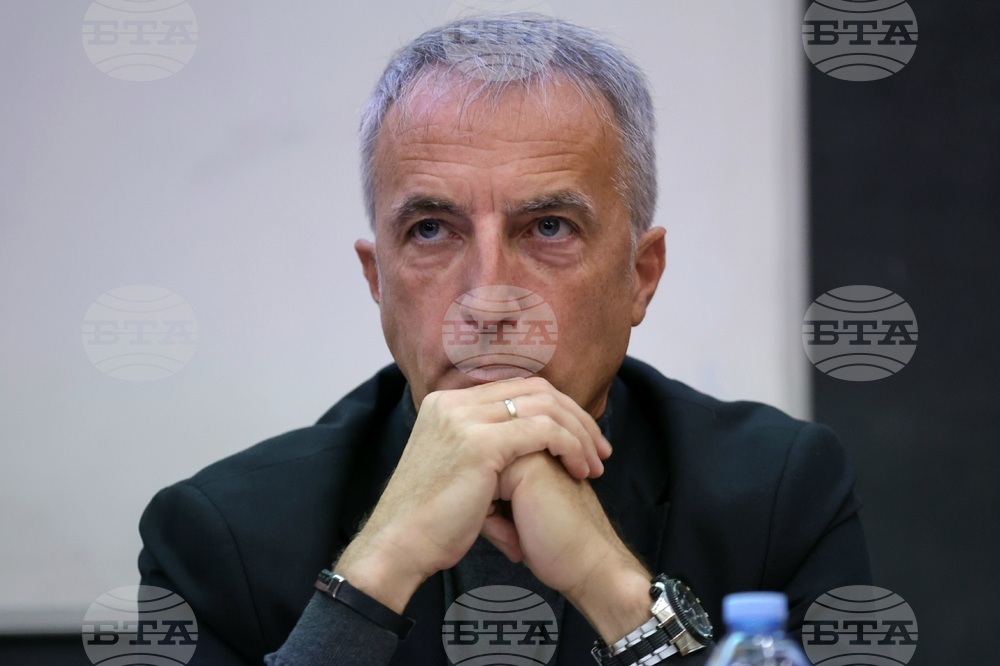 Футболни съдии - студенти - среща