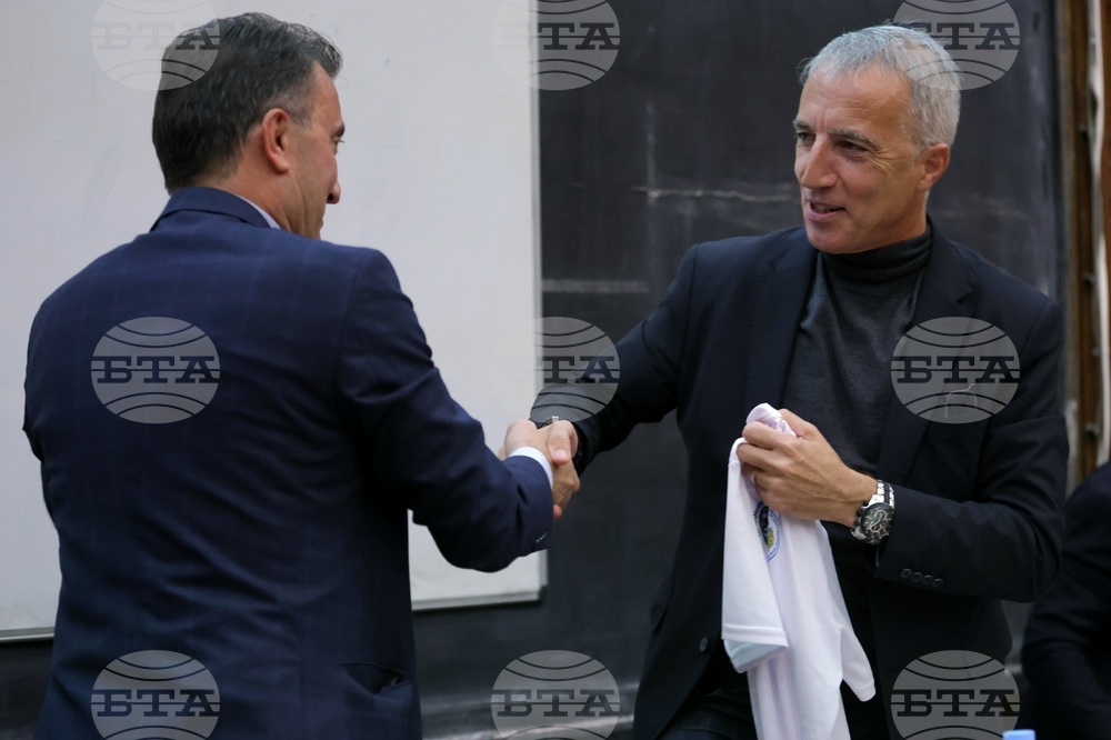 Футболни съдии - студенти - среща