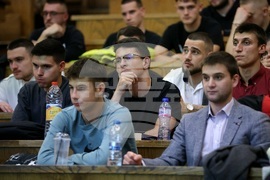 Футболни съдии - студенти - среща