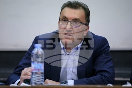 Футболни съдии - студенти - среща