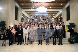 Президент - младежи в неравностойно положение - традиционен абитуриентски бал