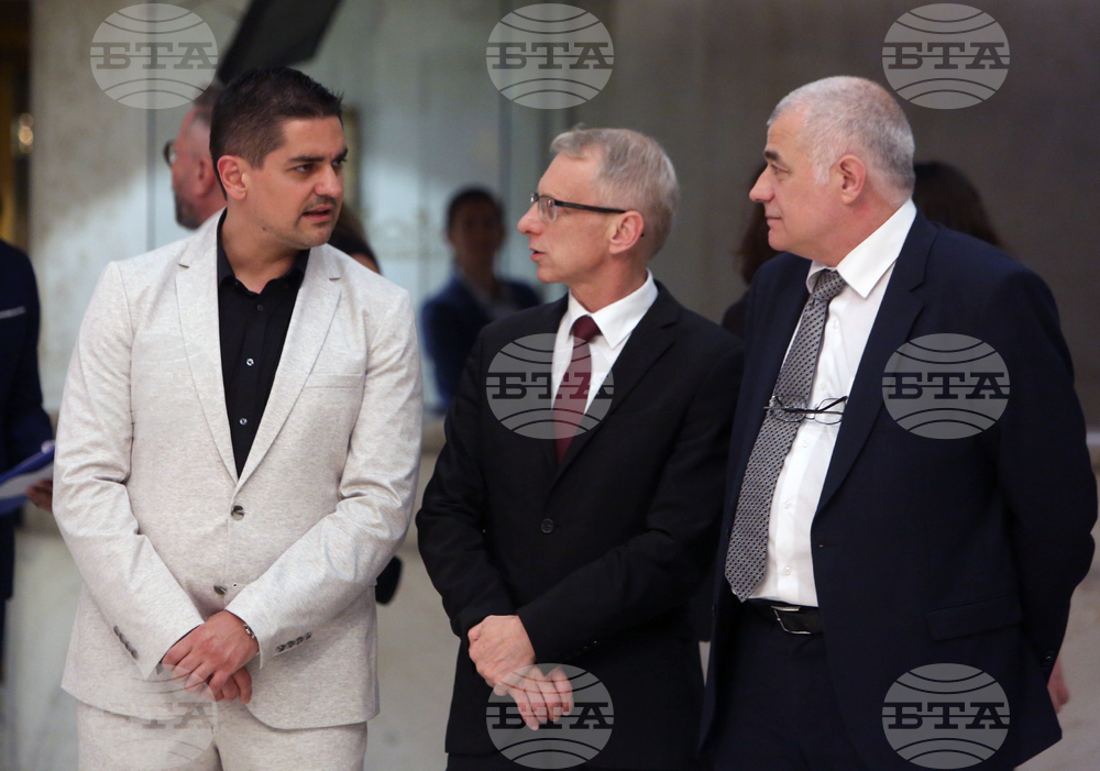 Президент - младежи в неравностойно положение - традиционен абитуриентски бал