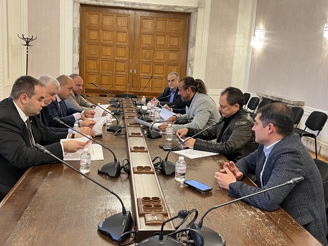 БСП обсъди с ресторантьори спънките пред бизнеса и бюджета за 2024 г.