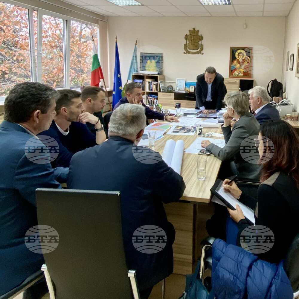 Кметът Георги Илиев проведе работна среща за изграждането на метрото в район Слатина