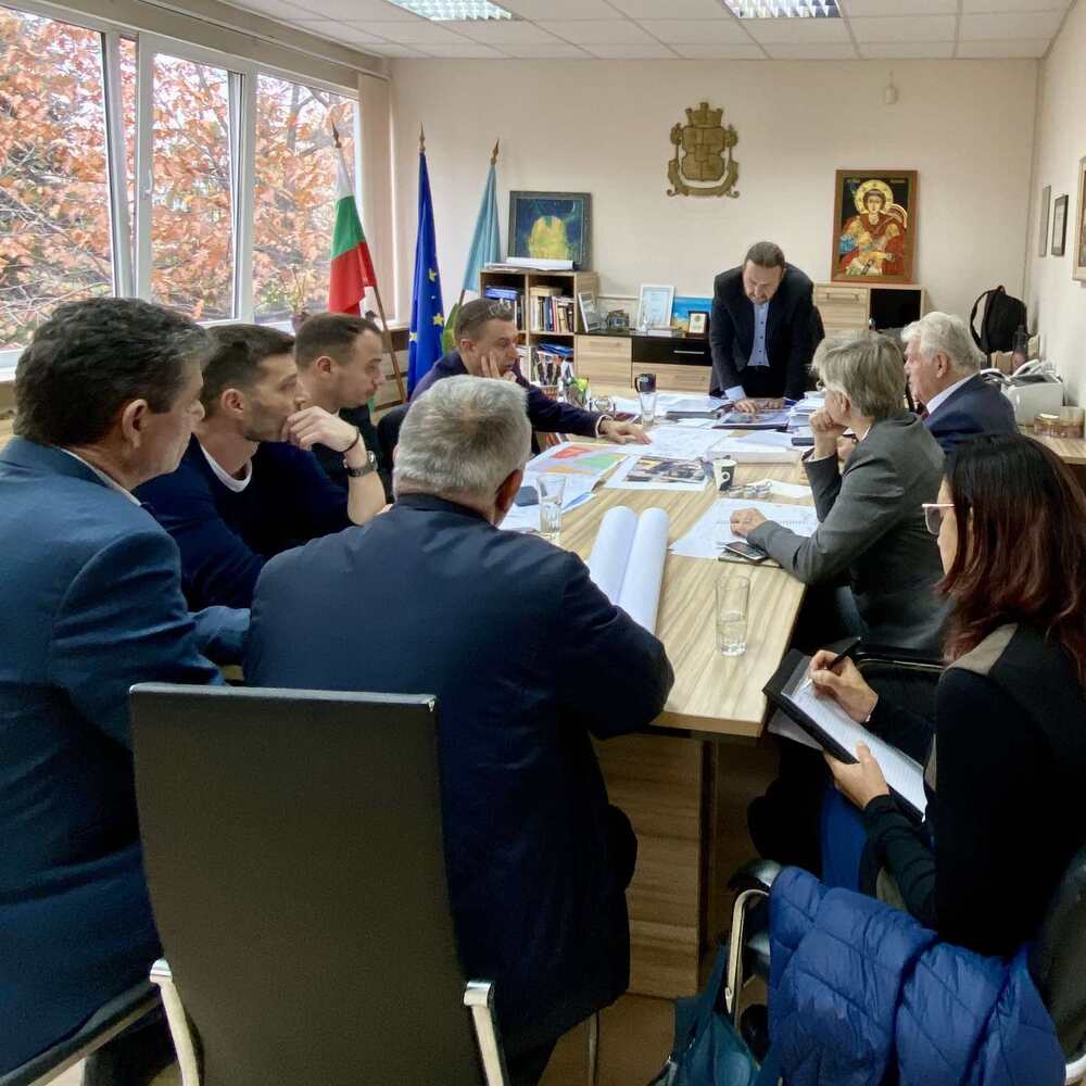 Кметът Георги Илиев проведе работна среща за изграждането на метрото в район Слатина