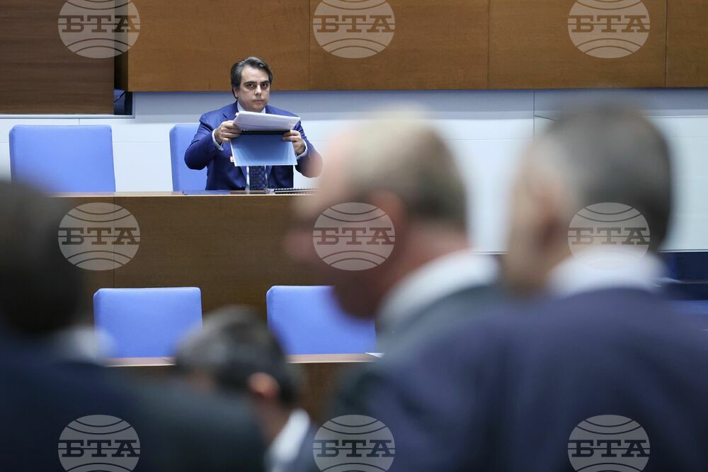 Парламент - заседание - Асен Василев - изслушване
