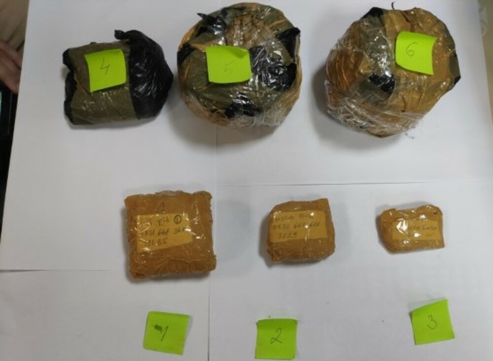 Близо три килограма златни бижута задържаха митничарите на ГКПП Дунав мост 2 при Видин