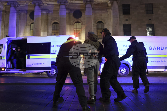 Ирландската полиция арестува мъж за проникване в охраняема зона на летище Шанън