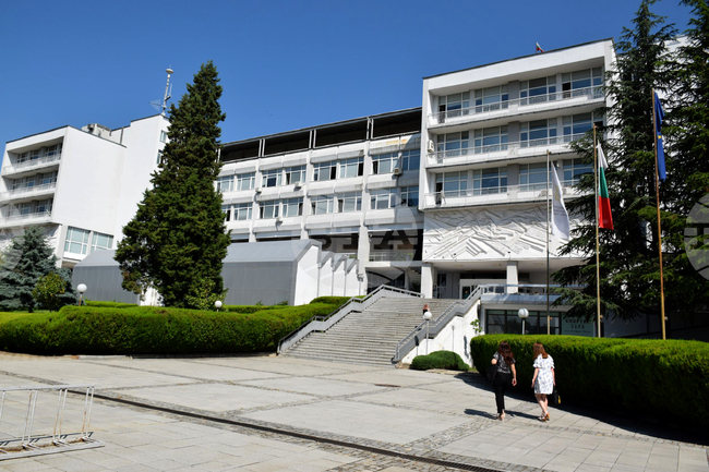 ЮЗУ „Неофит Рилски“ ще бъде домакин на конференция, посветена на традициите и иновациите в текстила и облеклото