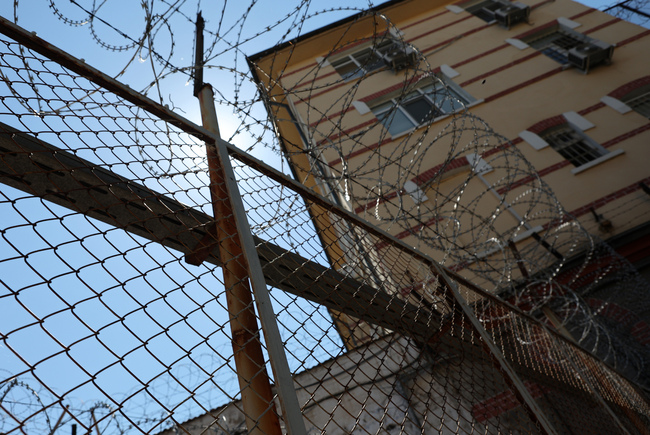 Окръжният съд в Сливен постанови три години затвор за мъж, държал с цел разпространение над 27 кг коноп 