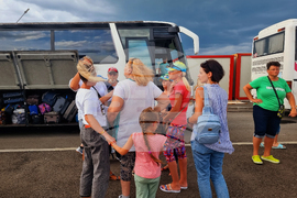 Елхово - буферен център - украинци - настаняване