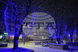 Самоков - сняг - коледна украса