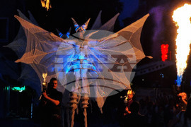 Варна - фестивал - улично дефиле "Белите криле"