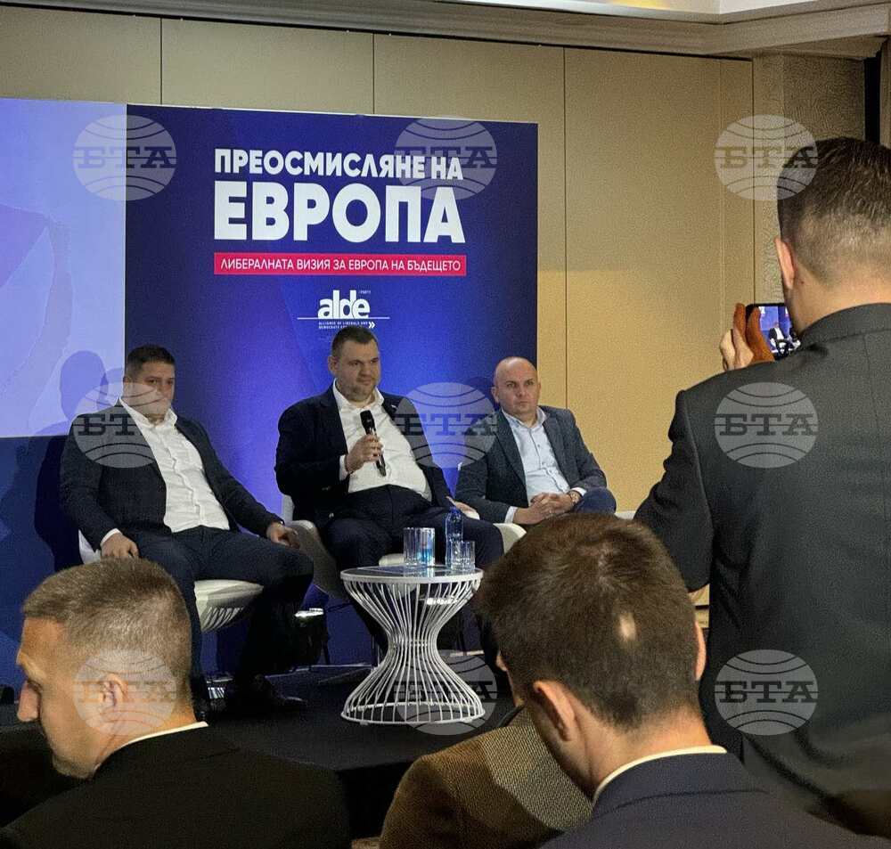 Пеевски, председател на ПГ на ДПС към младите: Тепърва ще бъде модерно да казвате, че се занимавате с политика, с промените в Конституцията ще получим една работеща, правова държава, в която ще сте спокойни и ще се чувствате защитени
