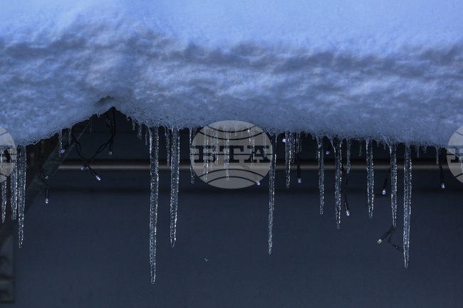 До минус 34 градуса по Целзий падна температурата в Източна Турция