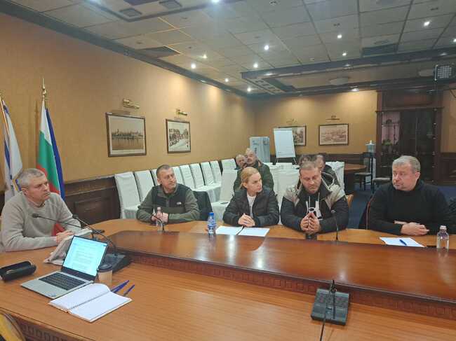 Кметът на Варна Благомир Коцев след антикризисния щаб: Утре децата във Варна са присъствено на училище, ясли и градини ще работят