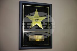 Бургас - Тина Търнър - паметна плоча - звезда