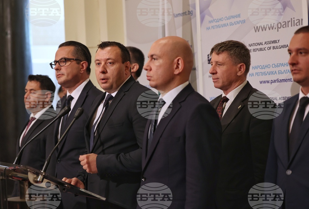Парламент - Възраждане - брифинг
