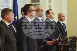 Парламент - "Възраждане" - брифинг