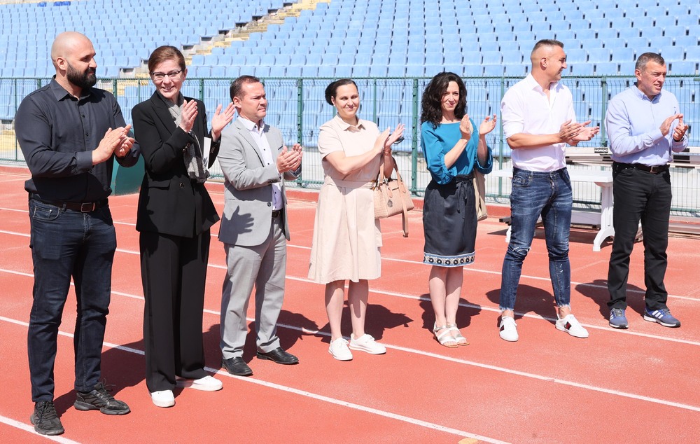 Футболен празник - Теодора Генчовска - Владимир Харизанов