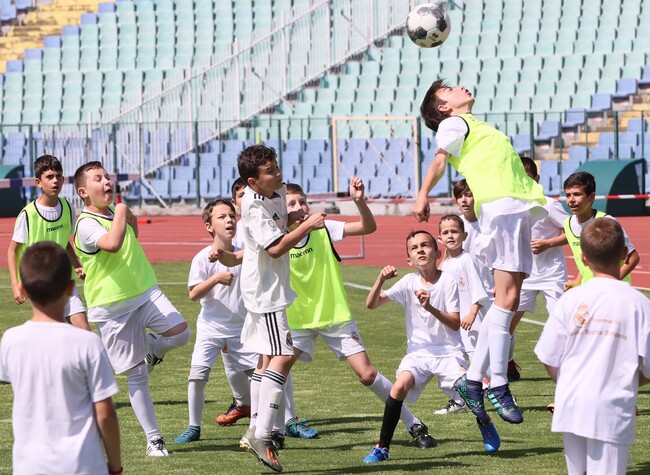 Футболен празник - Теодора Генчовска - Владимир Харизанов