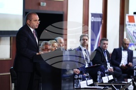 Румен Радев - пътна безопасност - конференция