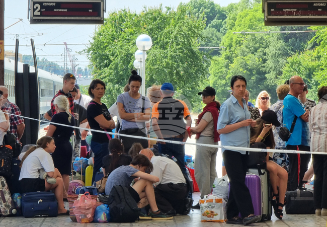 Варна - украински бежанци - жп гара