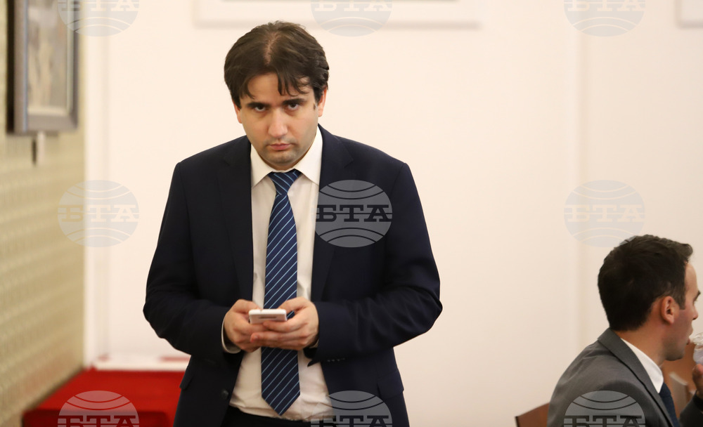 Парламент - Комисия по електронно управление и информационни технологии